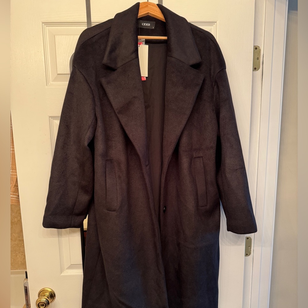 Black suede long Overcoat from CIDER. Never worn. Unisex
#suede #overcoat